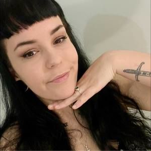 Meet your Posher, Mikayla